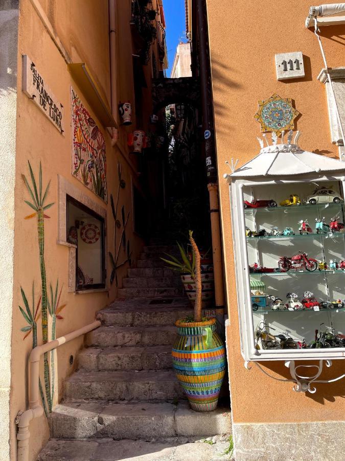 Majolica Taormina B&B 외부 사진